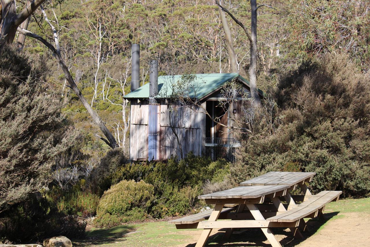 National Park Hotel Exterior photo